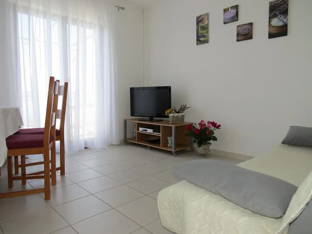 Apartments Lovric - 30 Meters To The Beach Trogir