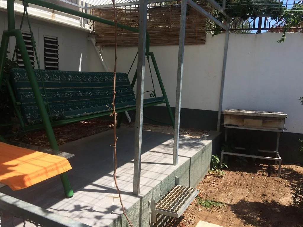 Apartments Lovric - 30 Meters To The Beach Trogir